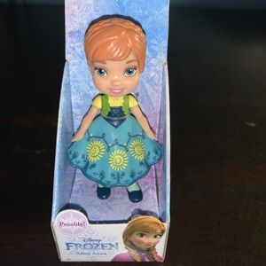 NEW DISNEY FROZEN -‎ MINI TODDLER YOUNG ANNA